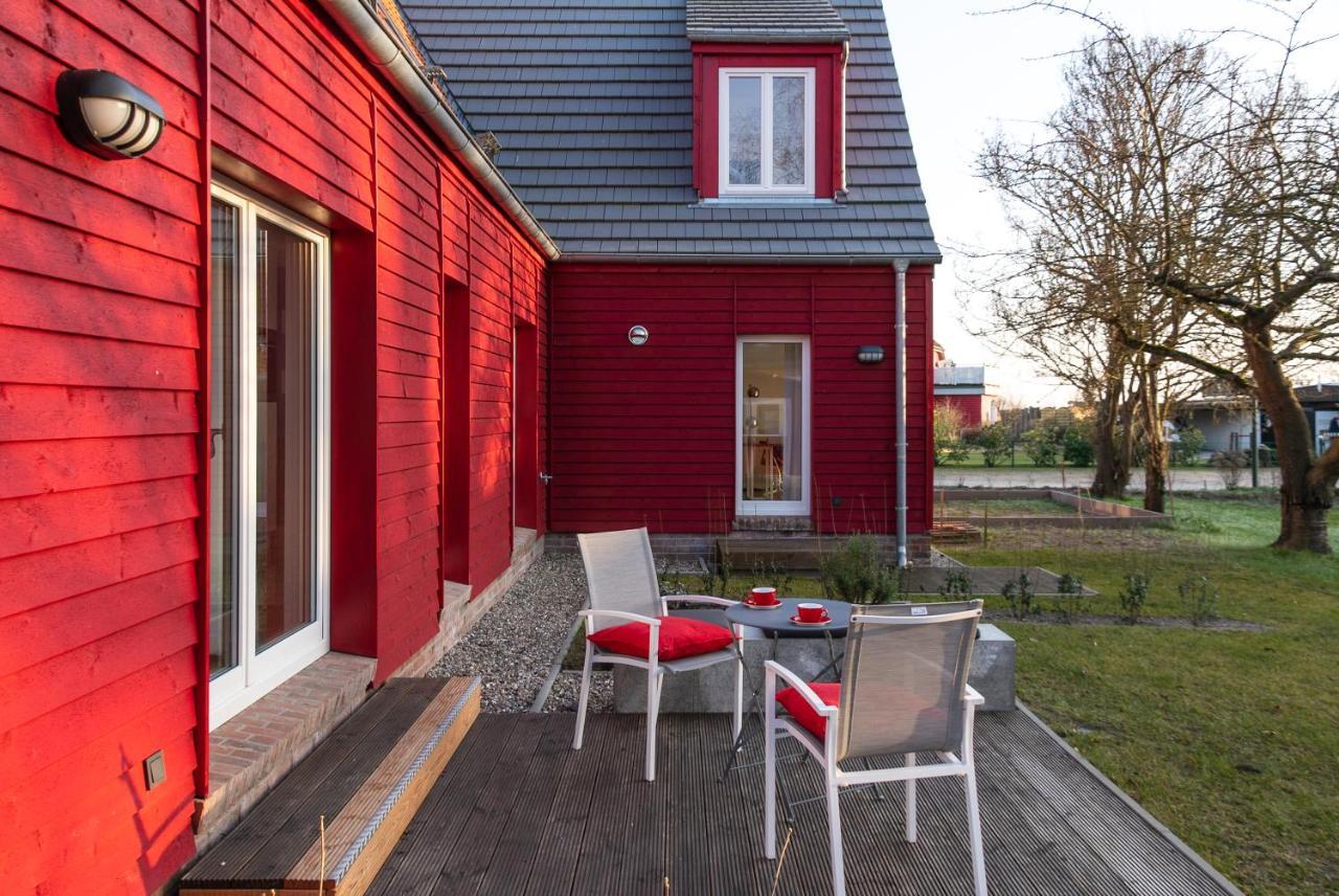 Ferienwohnung Rote Kate Born Exterior photo